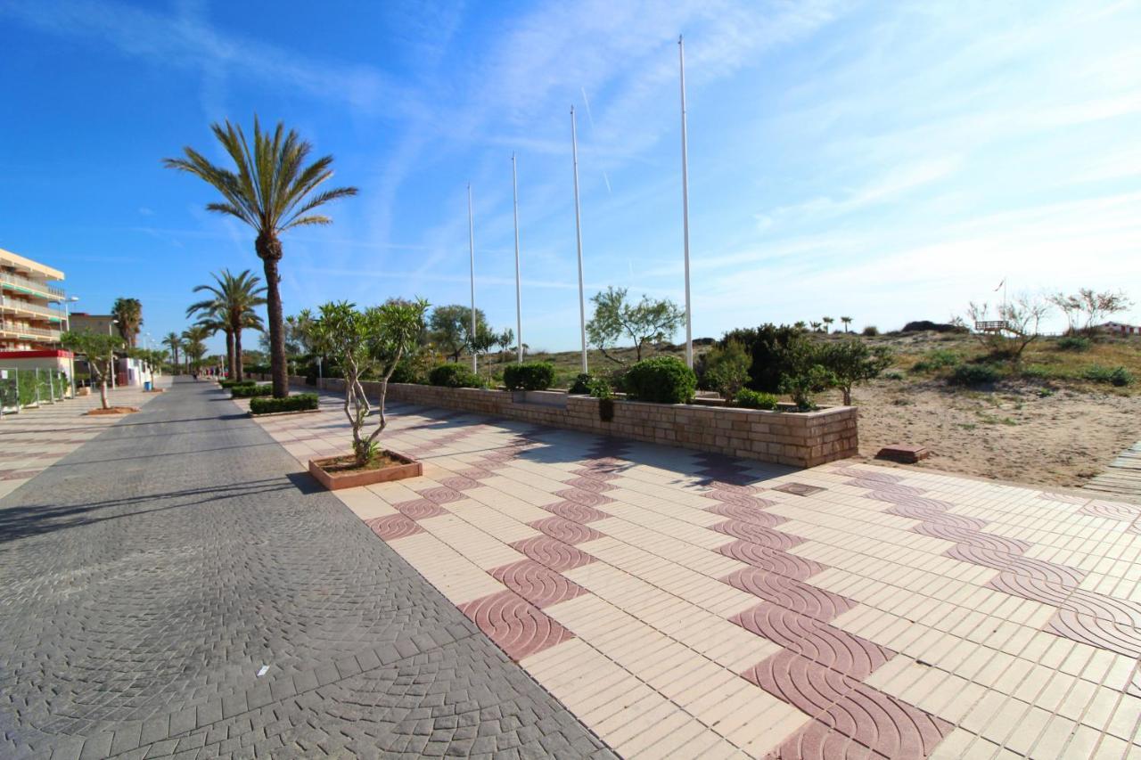 Global Properties, Apartamento Con Gran Terraza Y Piscina Canet d'En Berenguer Luaran gambar